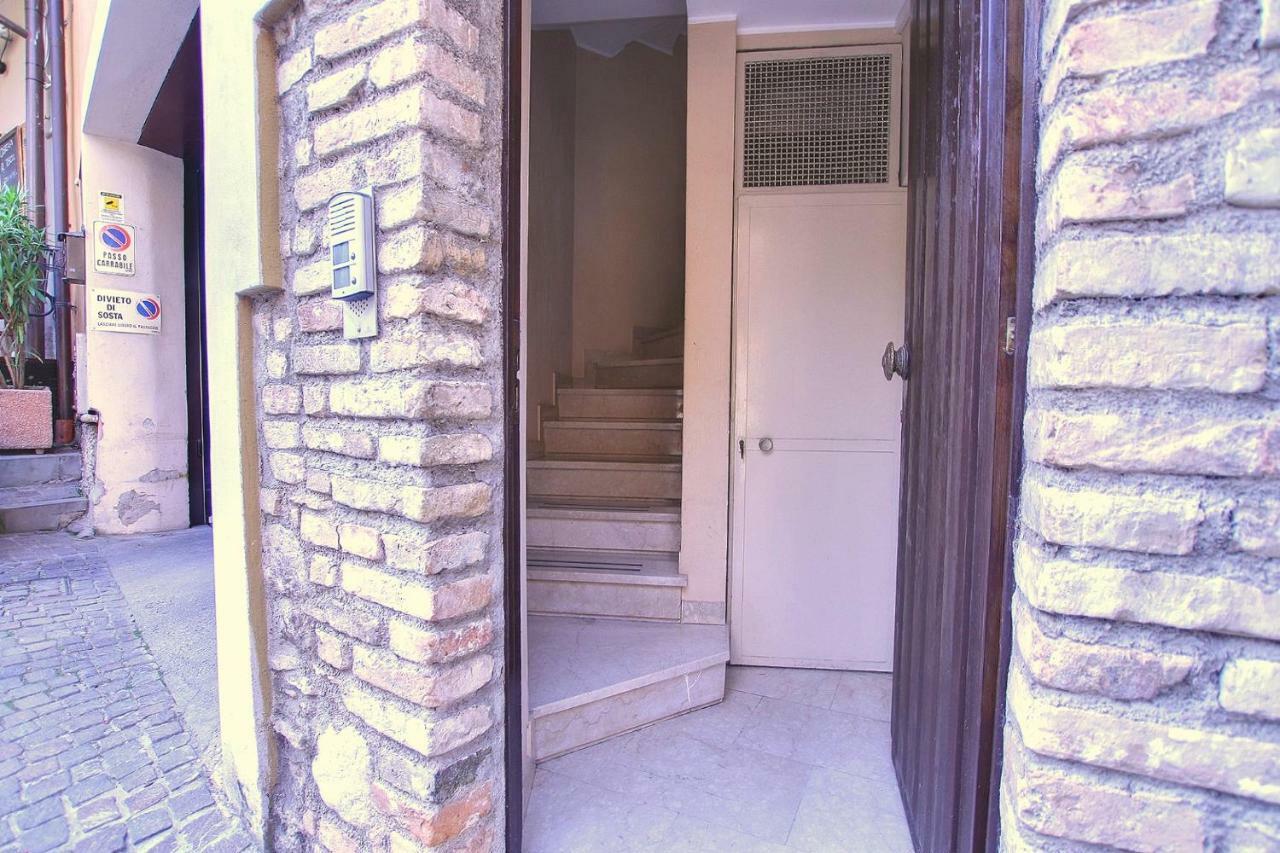 La Briciola Apartman Sirmione Kültér fotó