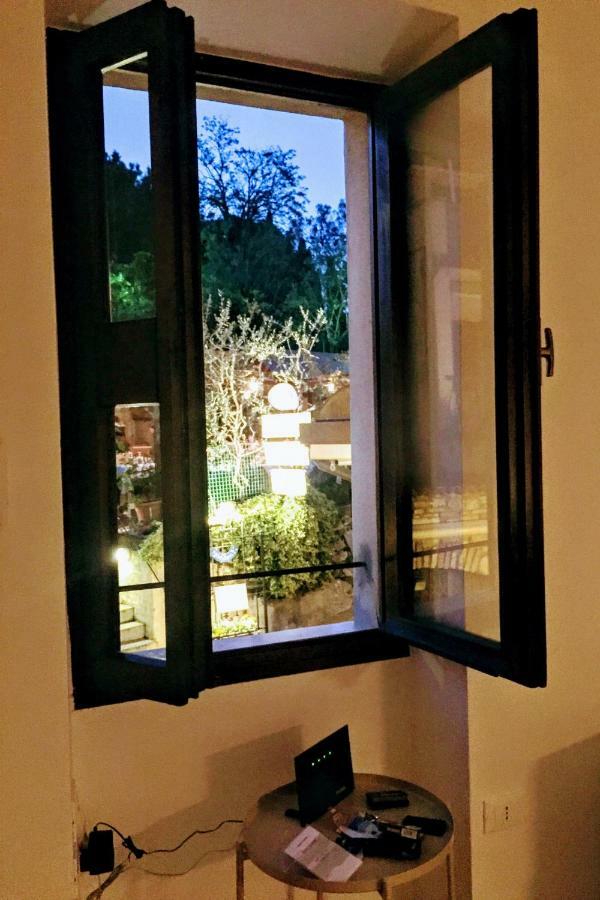 La Briciola Apartman Sirmione Kültér fotó